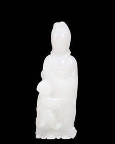 An Exquisite White Jade Statue of Avalokitesvara