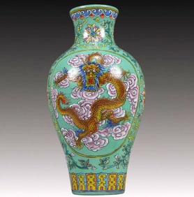 A Precious Glass Famille-Rose Lotus and Dragon Pattern Vase