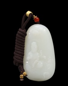 An Exquisite White Jade Statue of Avalokitesvara Pendant