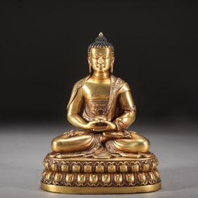 A Solemn Gilt Bronze Statue of Sakyamuni