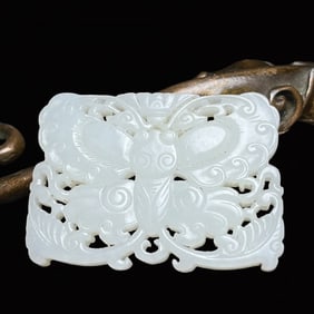 An Exquisite White Jade Butterfly Pattern Pendant