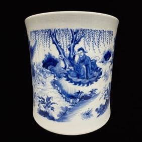 An Exquisite Blue and White Character and Story Pattern Brush Pot