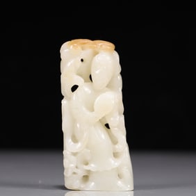 An Exquisite White Jade Butterfly Pattern Figure Ornament
