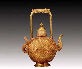 An Exquisite Gilt Bronze Auspicious Cloud and Dragon Pattern Pattern Teapot
