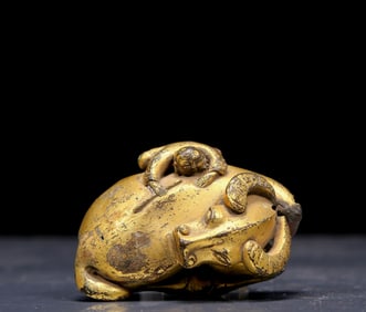 An Exquisite Gilt Bronze Buffalo Ornament