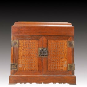 An Exquisite Boxwood poem Box