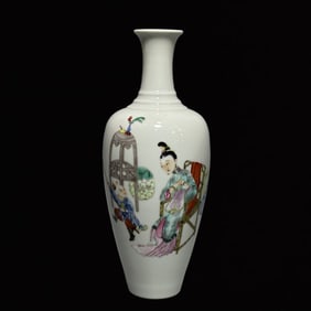 An Exquisite Famille-Rose Character and Story Pattern Vase