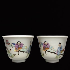 A Pair of Exquisite Famille-Rose Character and Story Pattern Cups