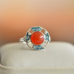 An Exquisite Sterling Silver Inlaid Agate Ring