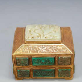 A Exquisite Gilt Bronze Inlaid White Jade Lotus Pattern Box