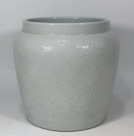 An Exquisite Sweet white glaze Dragon Pattern Vat