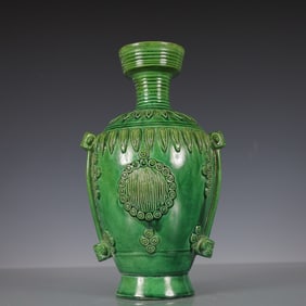 A Exquisite Trio-colored glazed pottery of the Tang Dynasty Flower Pattern Vase