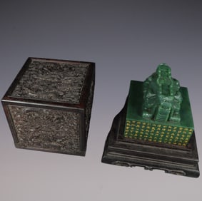 An Exquisite Jasper Painted Gold Auspicious Beast Seal