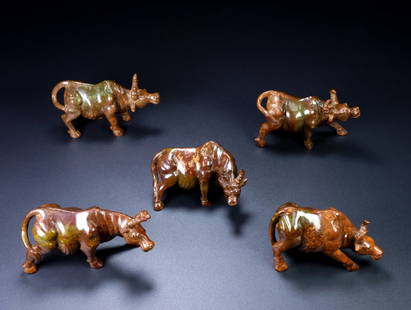 A Set of Fine Archaic Jade Buffalo Ornament: A Set of Fine Archaic Jade Buffalo Ornament Ancient Time, China Size:6.8cmx12.5cmx4.5cm Weight:322g&#21476;&#29577;&#20116;&#29275; &#36828;&#21476;&#26102;&#26399;