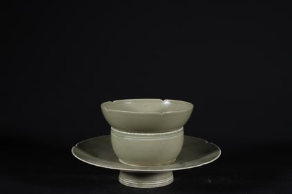 An Exquisite Yue yao Cup