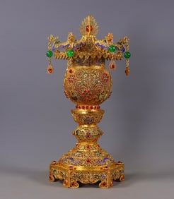 A Exquisite Gilt Bronze Inlaid Gems Flower Pattern Eight Treasures Pattern Pagoda