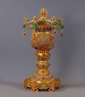 A Exquisite Gilt Bronze Inlaid Gems Flower Pattern Eight Treasures Pattern Pagoda: A Exquisite Gilt Bronze Inlaid Gems Flower Pattern Eight Treasures Pattern Pagoda Qing Dynasty, China Qianlong Four-character Mark Size:29.5cmx14cmWeight:890g&#33457;&#19997;&#37775;&#37329;&#38262;&#