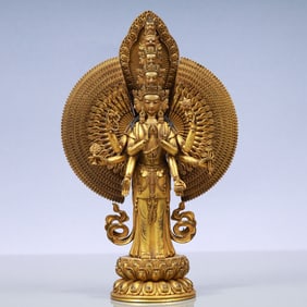 A Exquisite Gilt Bronze Statue of Thousand-hand Guanyin