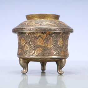 A Exquisite Gilt Silver Lotus Pattern Flower and Bird Pattern Tripod Jar