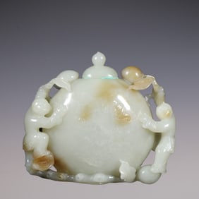 An Exquisite White Jade Figure Pattern Vase