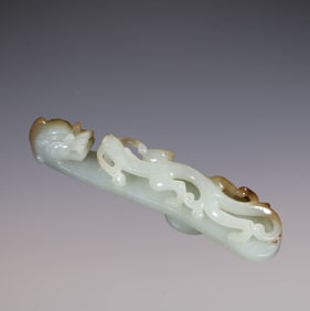 An Exquisite White Jade Dragon Pattern Ornament
