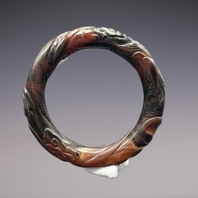An Exquisite Agate Dragon Pattern Bracelets