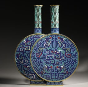 A Exquisite Cloisonne Dragon Pattern Vase