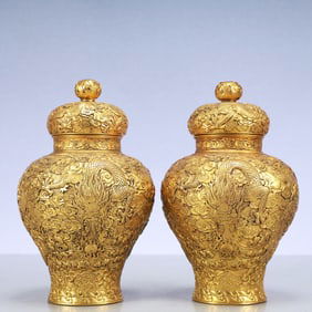 A Exquisite A pair of Gilt Bronze Dragon Pattern Vase