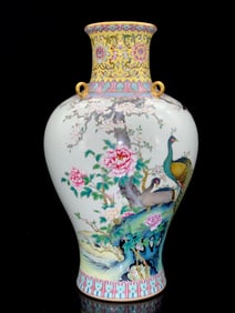 A Exquisite Famille-Rose Outline in gold Lotus Pattern Flower and Bird Pattern with poem Vase