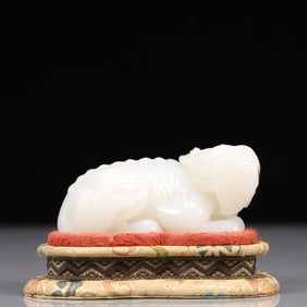 An Exquisite White Jade Auspicious Beast Ornament