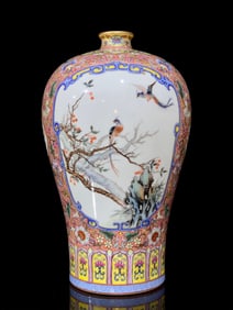 A Exquisite Famille-Rose Blue and White Lotus Pattern Flower and Bird Pattern with poem Vase