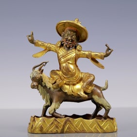 An Exquisite Gilt Bronze Statue of Vajra