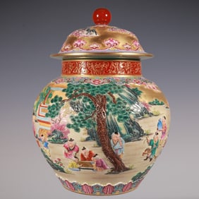 An Exquisite Enamel Painted Gold Lotus Pattern Character and Story Pattern Tea Caddy