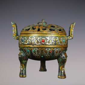 An Exquisite Bronze Inlaid Gold and Silver Inlaid Gems Phoenix Pattern With Inscription Double-Ears