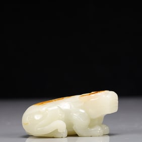 An Exquisite White Jade Auspicious Beast Ornament