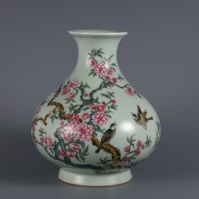 A Exquisite Famille-Rose Celadon Glzed Flower and Bird Pattern with poem Vase