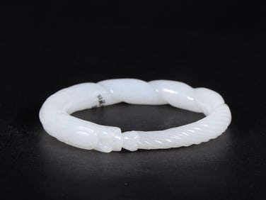 A Exquisite White Jade Bracelets