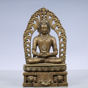 A Exquisite Coppery Statue of Amitayus