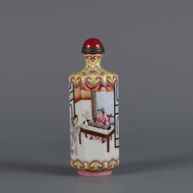 A Exquisite Famille-Rose Character and Story Pattern Lotus Pattern Snuff Bottle