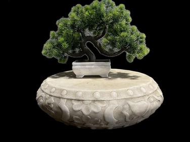 A Rare White Marble Drum-shaped Stone