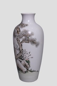 A Rare Ink-Color Figure Pattern Vase