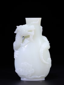 A Exquisite Hetian Jade Dragon-Flowered Vase Ornament