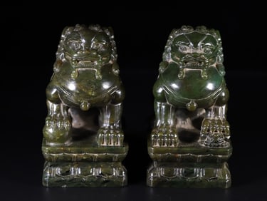 A Pair of Exquisite jade lions Ornament
