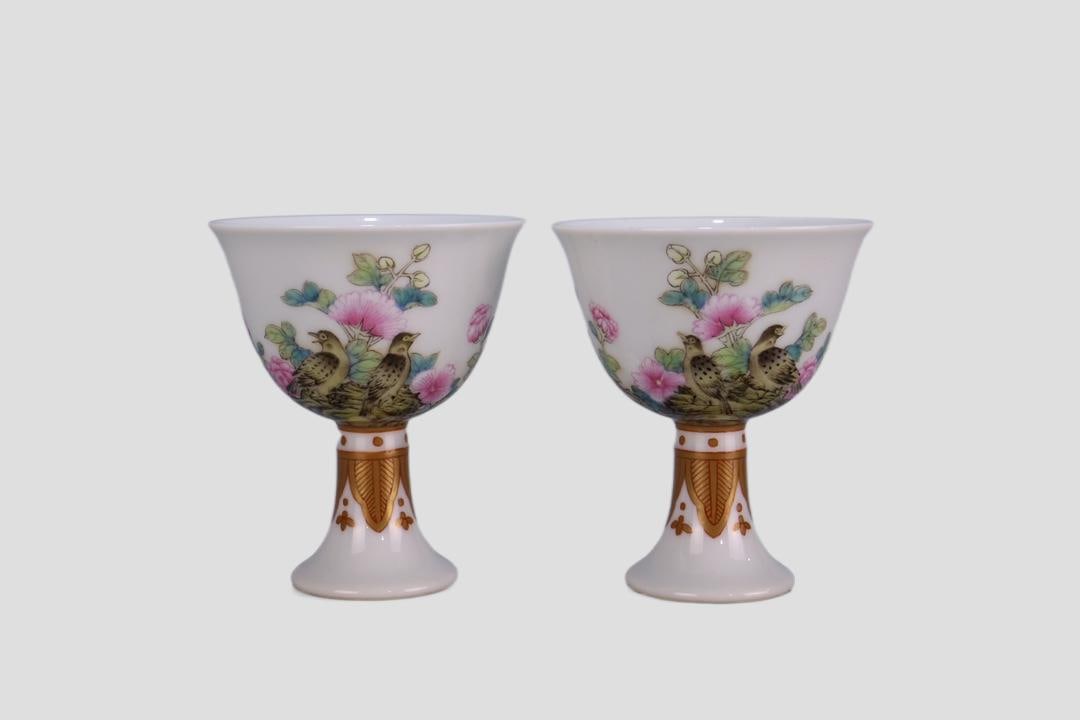 A Pair of Rare Famille Rose Flower & Bird Pattern High-Foot Cups: A Pair of Rare Famille Rose Flower & Bird Pattern High-Foot Cups,Qing Dynasty,China,Yongzheng Six-character Mark,Size:7.7cmx6.5cm 一对珐琅彩花鸟纹ོ