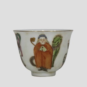 Famille-Rose Figures Pattern Cup