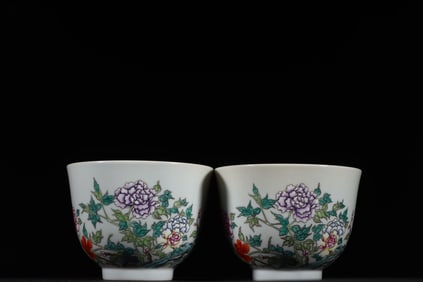 A pair of rare Famille-Rose with poem Flower Pattern Cup
