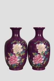 A Pair of Rare Purple-Glaze Flower Pattern Vase