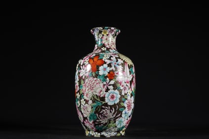 A Rare Gold Glaze Enamel Outline in gold Flower Pattern Vase
