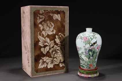 A Rare Famille-Rose Flower and Bird Pattern Vase