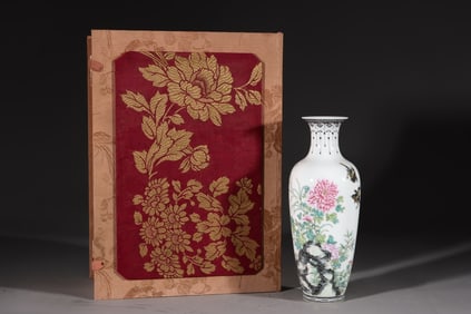 A Rare Famille-Rose Flower and Bird Pattern Vase